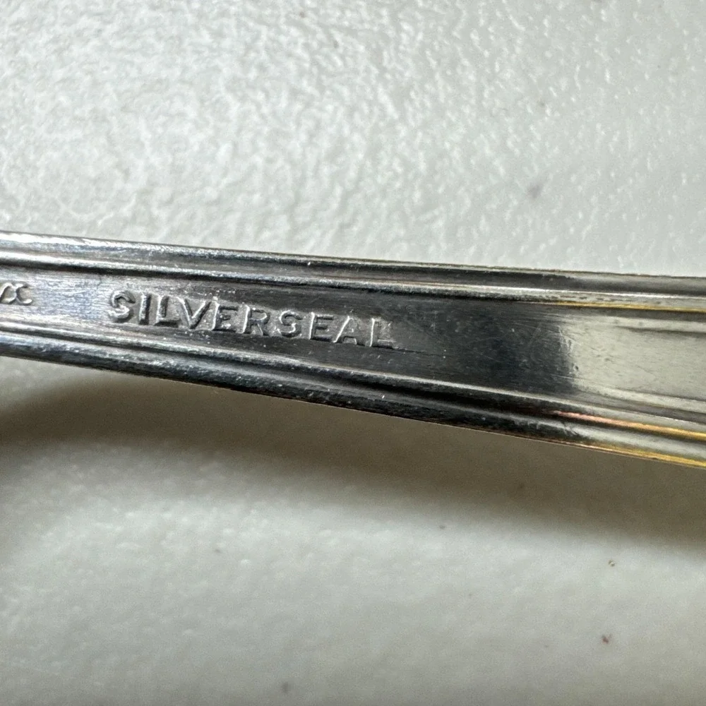 Associated Silver Lady Helen  Tablespoon 1924 Siverplate
